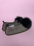 GREY BLACK POMPOM Slippers