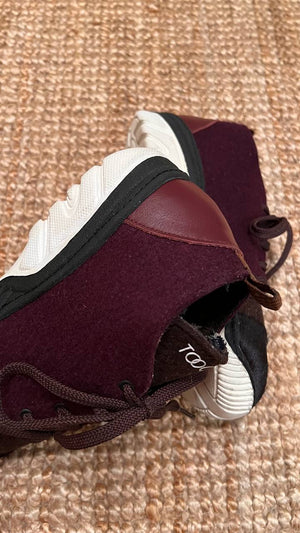 BURGUNDY sneakers – size 38