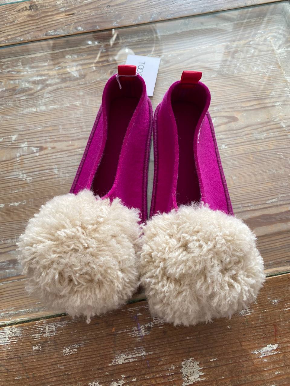 FUCHSIA CREAM vegan slippers