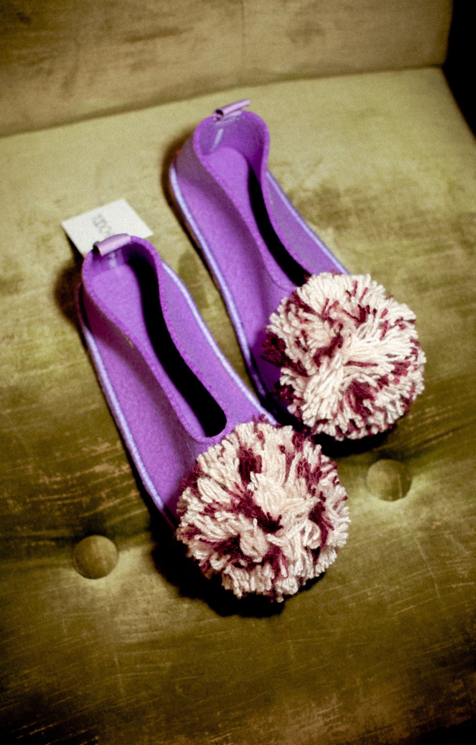BLUEBERRY CREAM vegan slippers