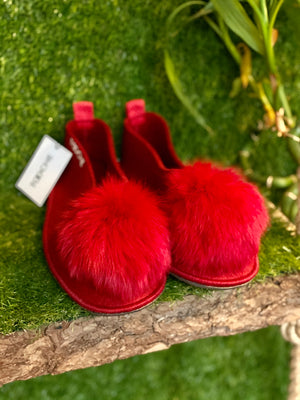 LOVE pom pom slippers